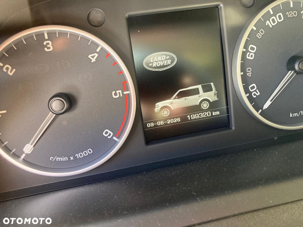Land Rover Discovery 3.0 SD V6 HSE - 12