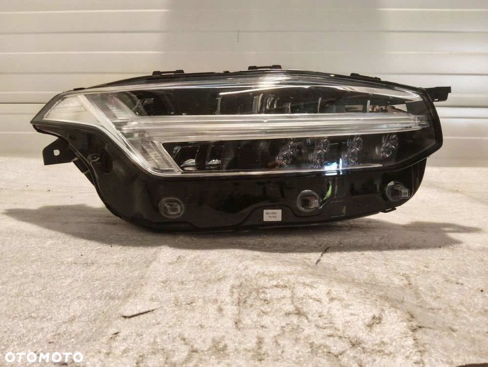 volvo xc90 sm led przód strona prawa lampa przednia 31446688 - 1