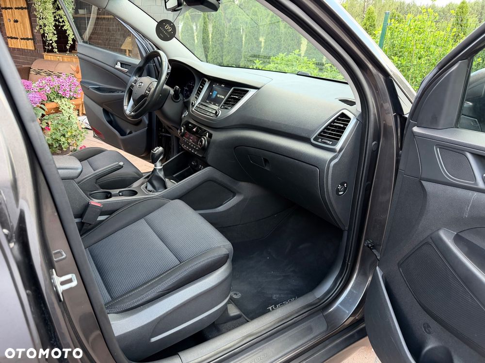 Hyundai Tucson 1.7 CRDI BlueDrive Comfort 2WD - 23