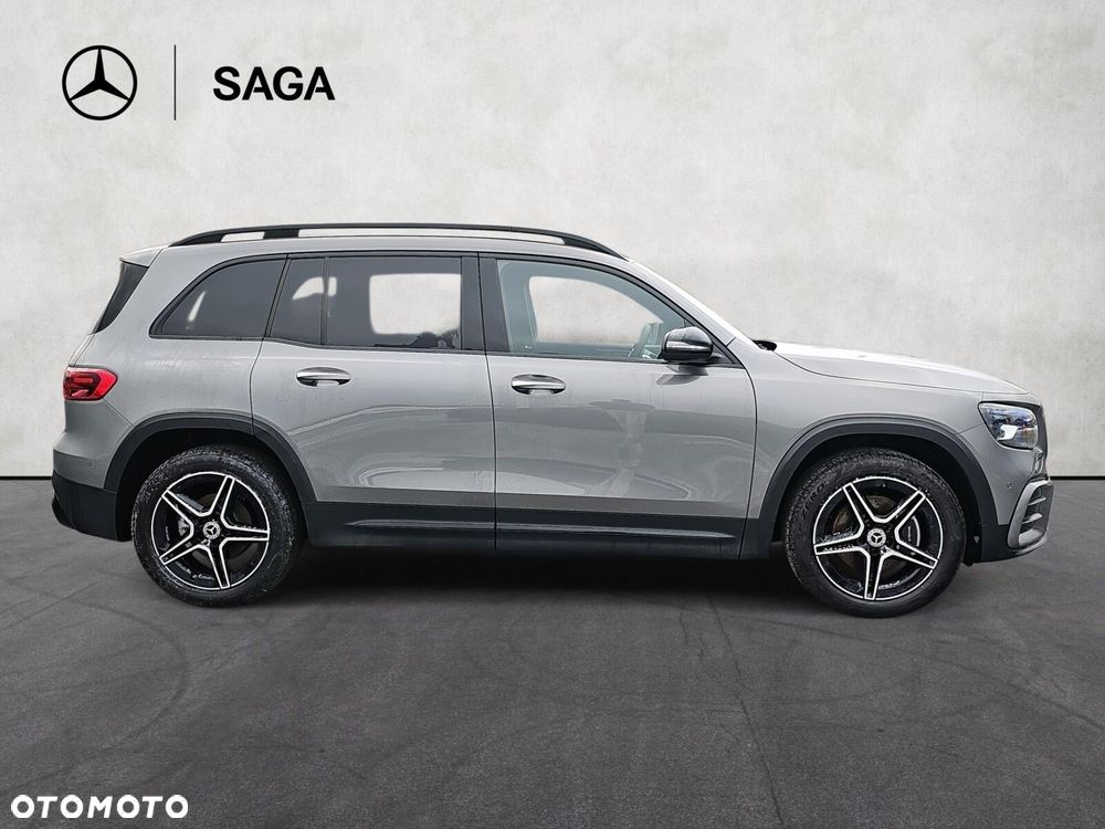 Mercedes-Benz GLB - 4