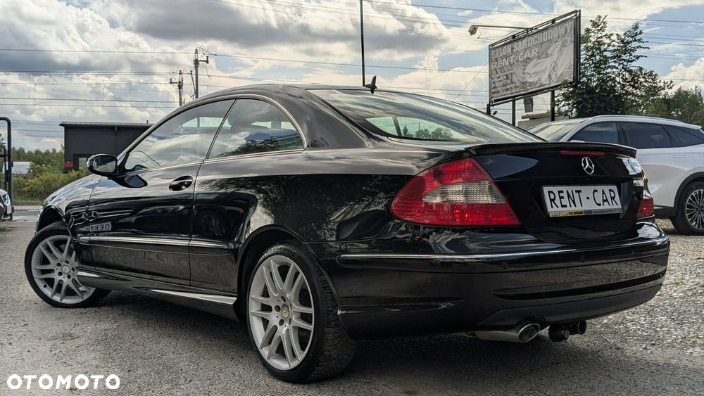 Mercedes-Benz CLK - 12