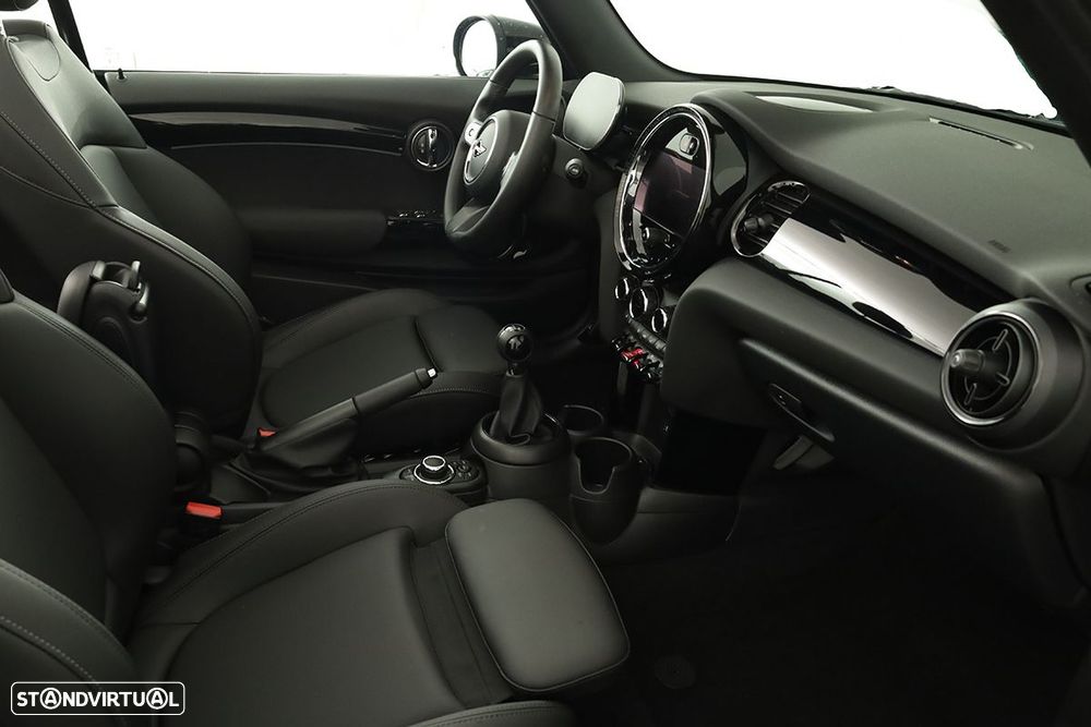 MINI Cabrio Cooper - 23