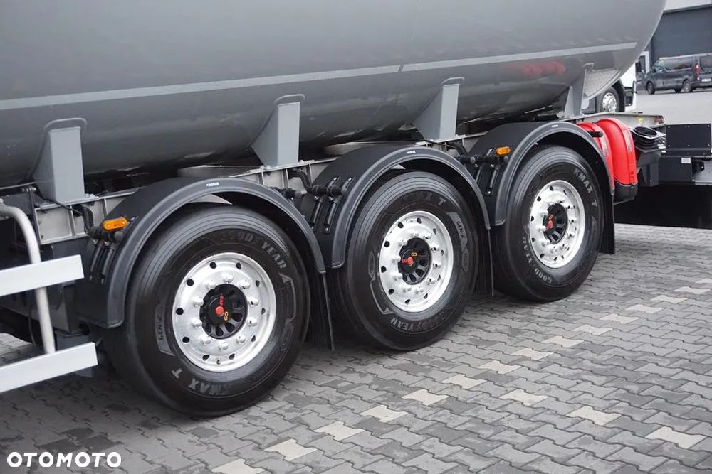 Stokota CYSTERNA / DO GAZU / LPG / 47 895 L / JAK NOWA - 8