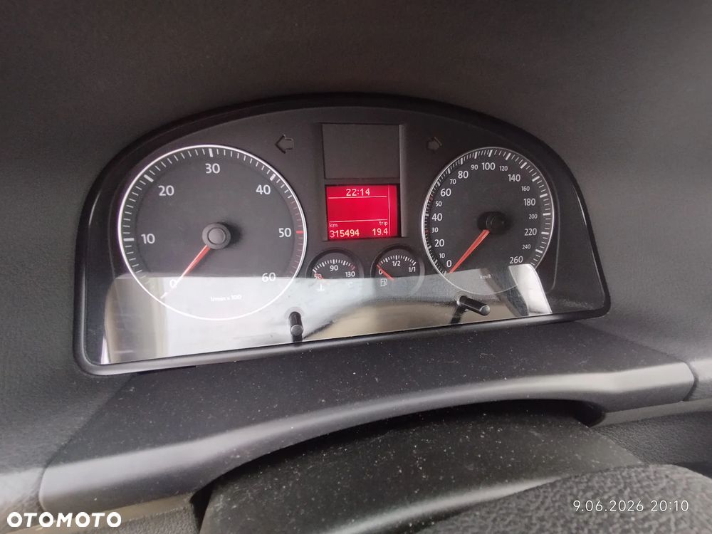 Volkswagen Touran 1.9 TDI Trendline DSG - 6