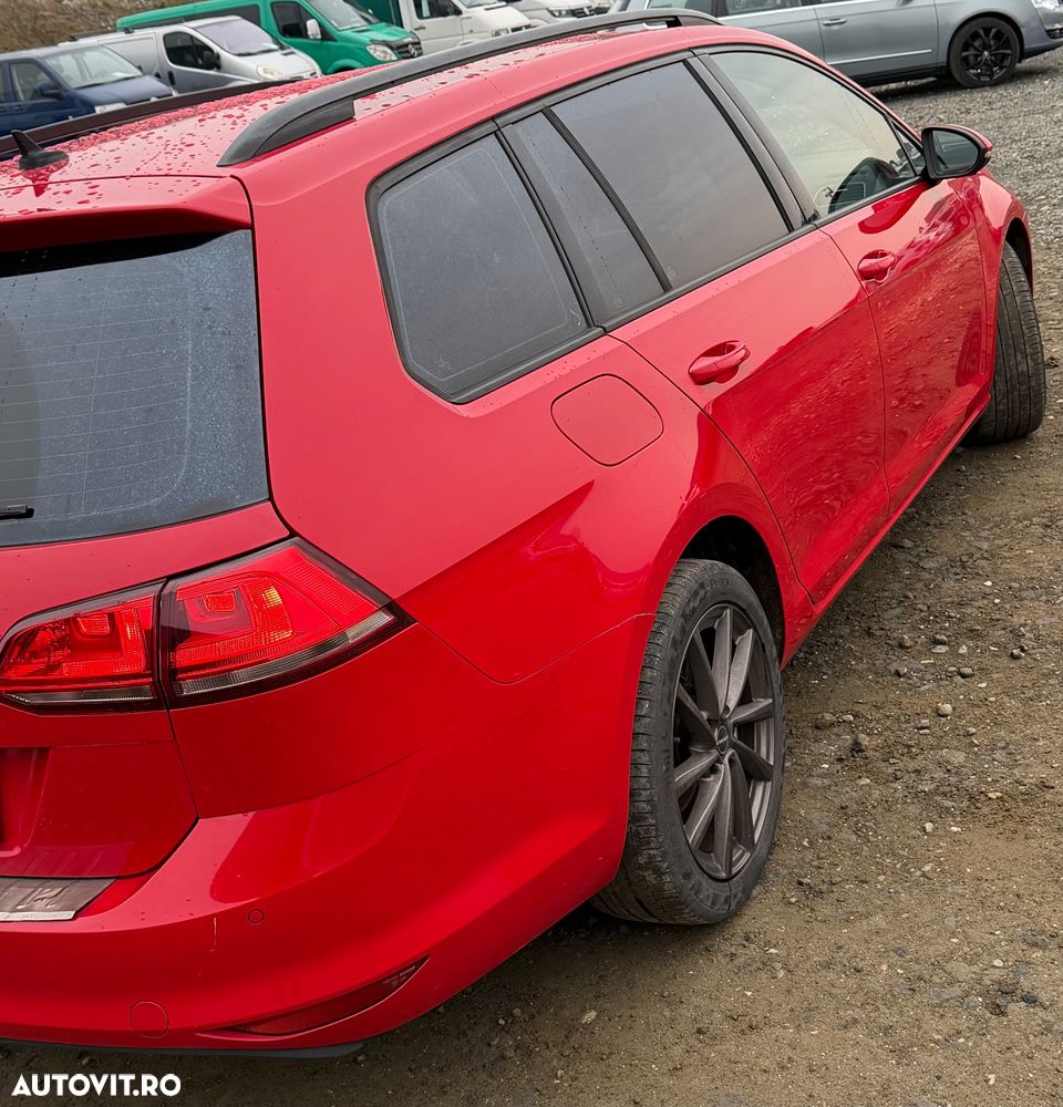 Volkswagen Golf 1.6 TDI DSG BMT Comfortline - 8