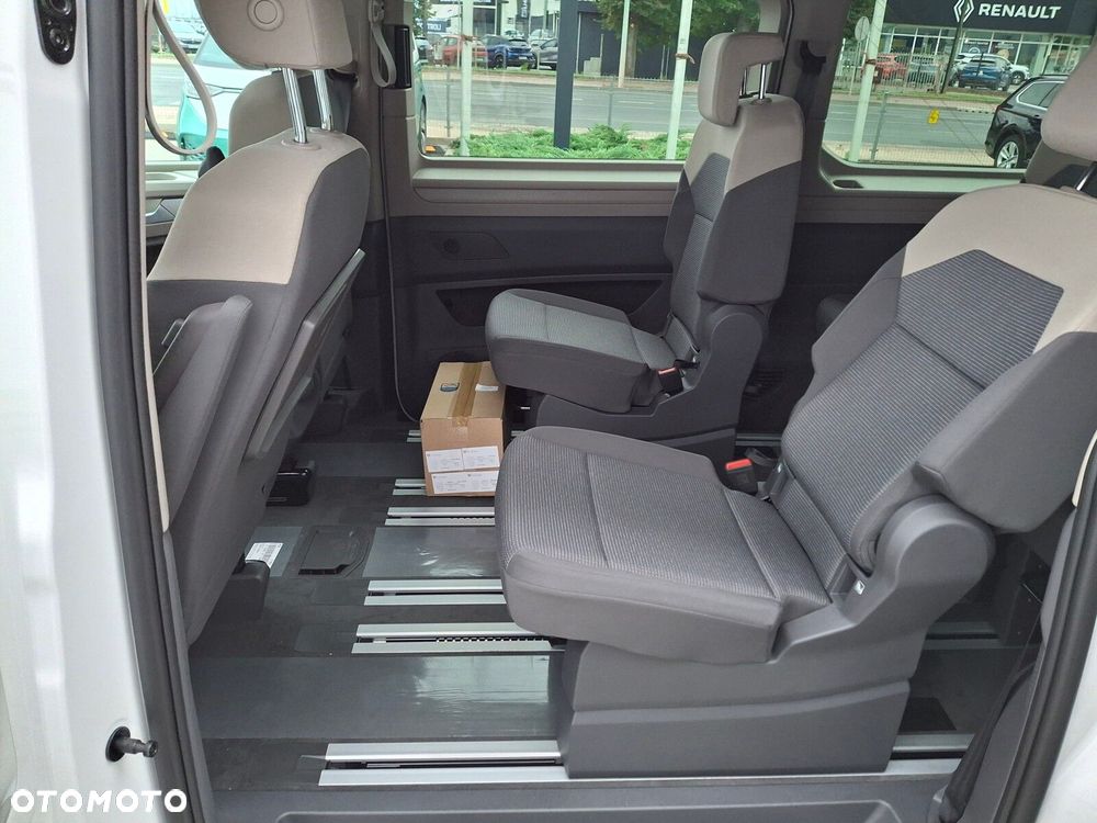 Volkswagen Multivan - 16