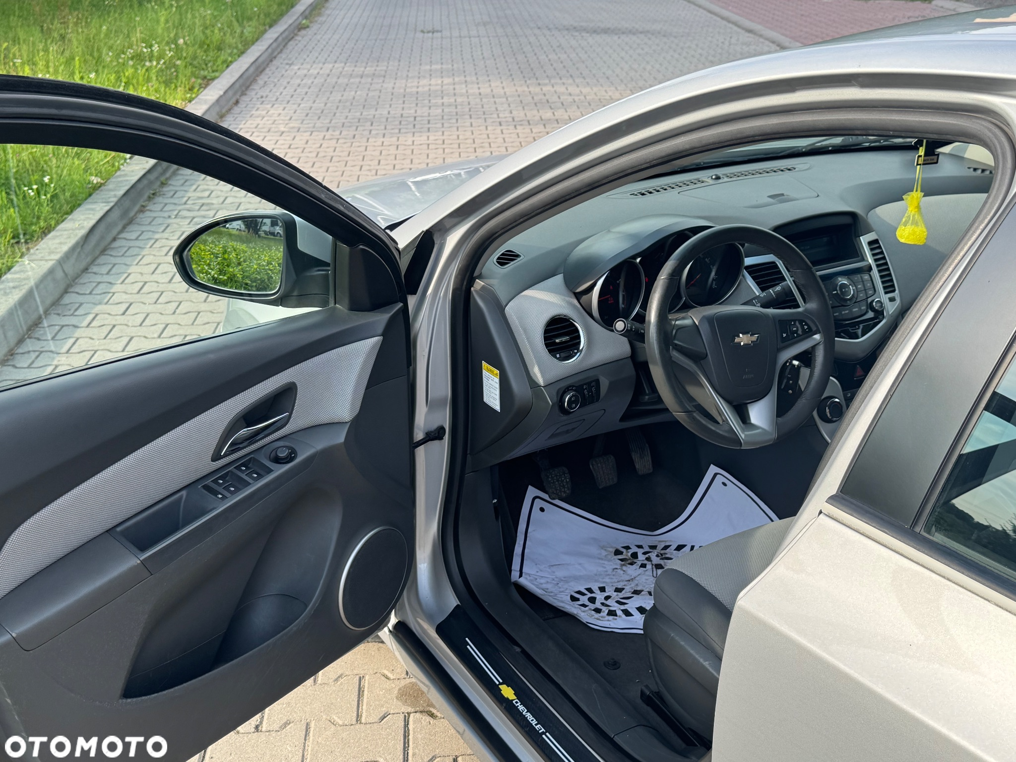 Chevrolet Cruze 1.6 Base - 7