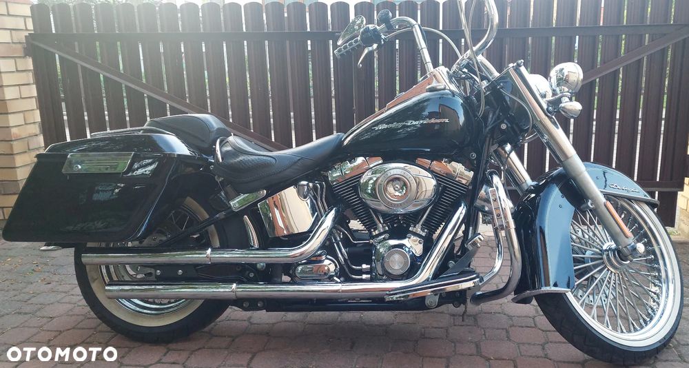 Harley-Davidson Softail Deluxe - 1
