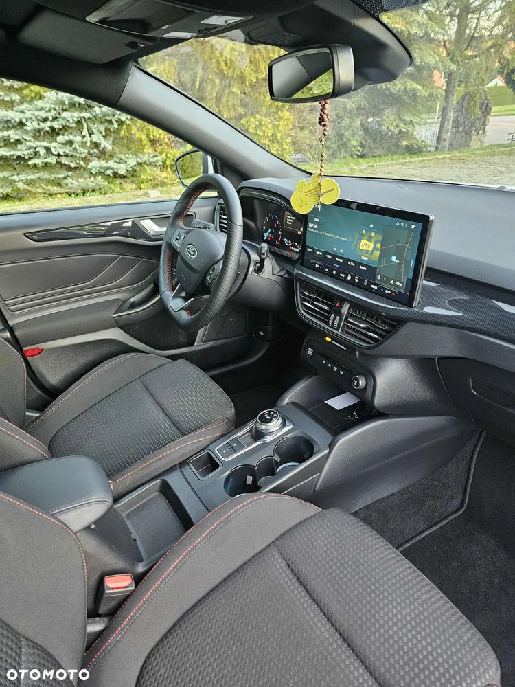 Ford Focus 1.5 EcoBlue Start-Stopp-System ST-LINE - 15