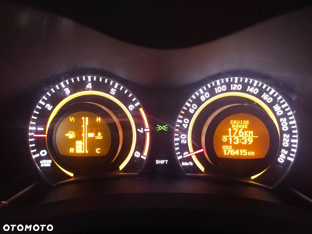 Toyota Auris 1.33 VVT-i Terra - 8