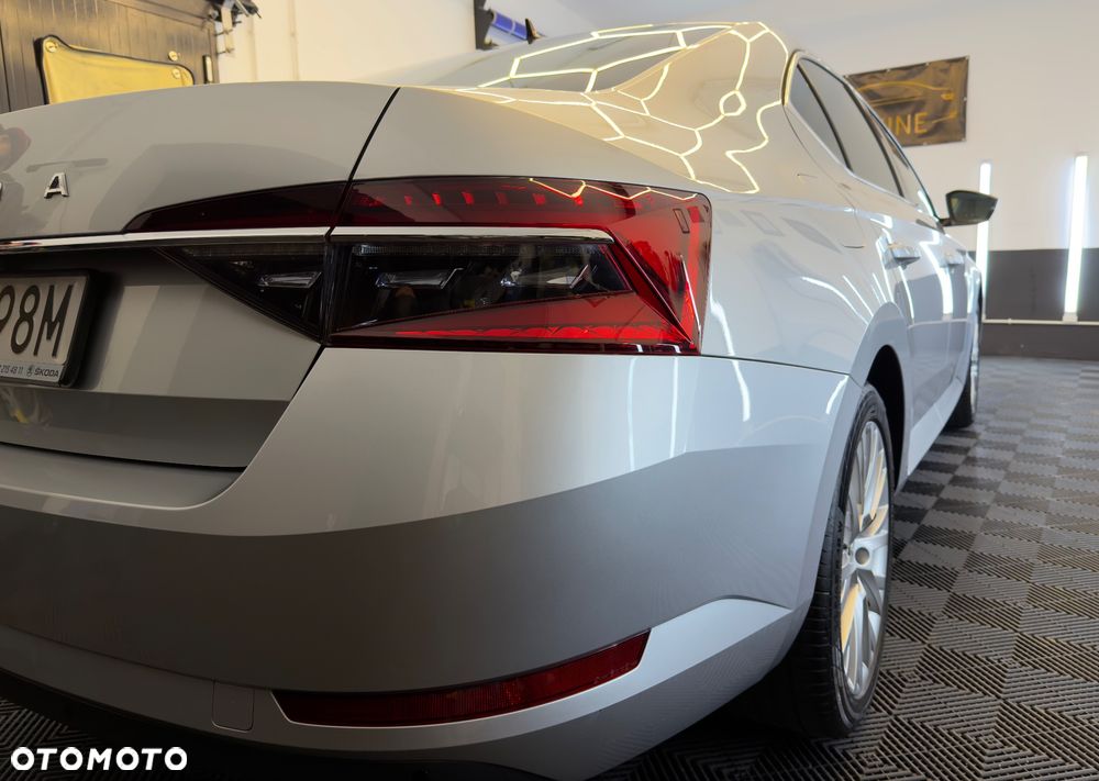 Skoda Superb 2.0 TDI Ambition DSG - 19
