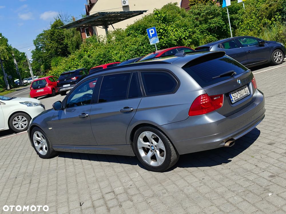 BMW Seria 3 318d Edition Exclusive - 16