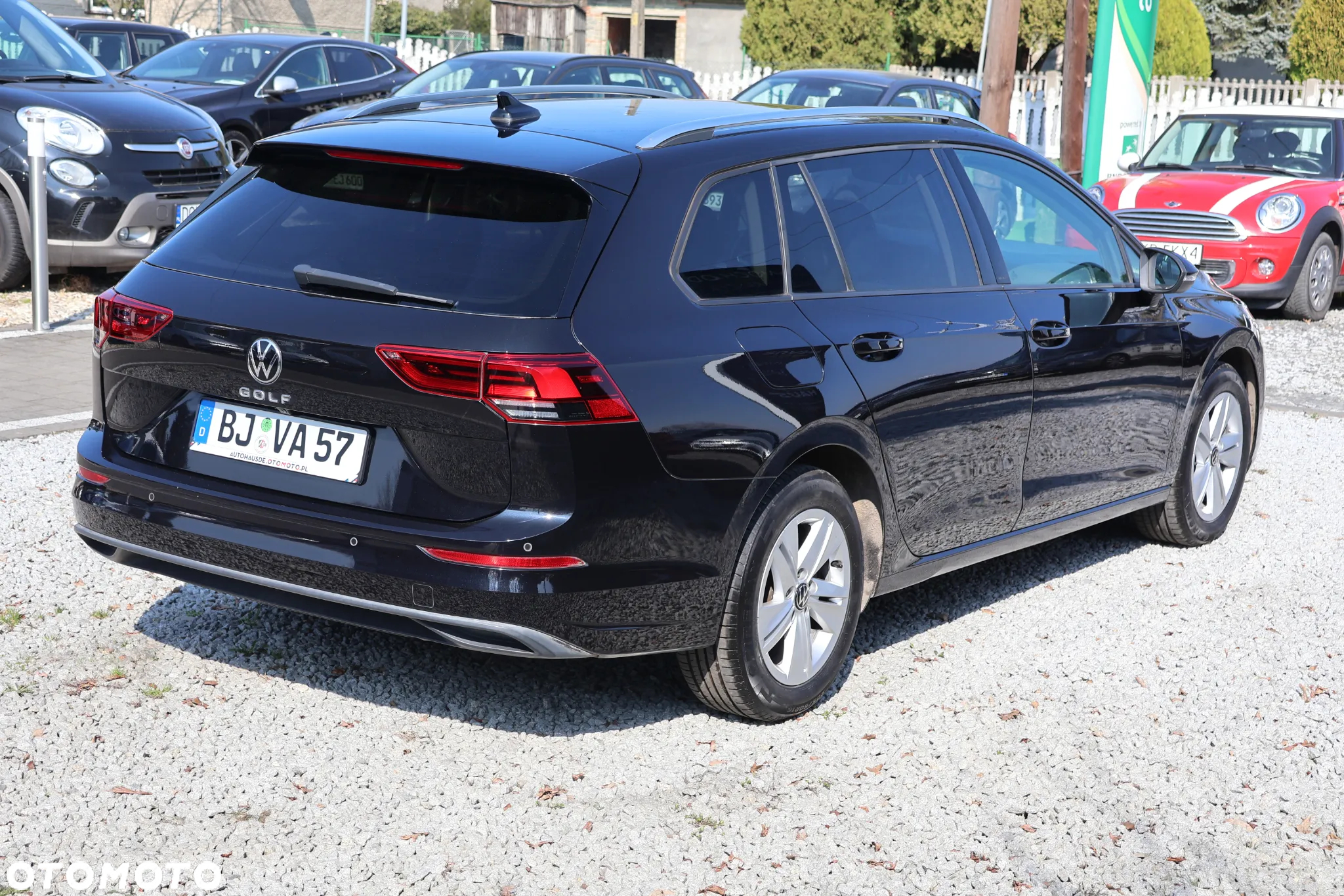 Volkswagen Golf Variant 2.0 TDI SCR DSG Life - 3