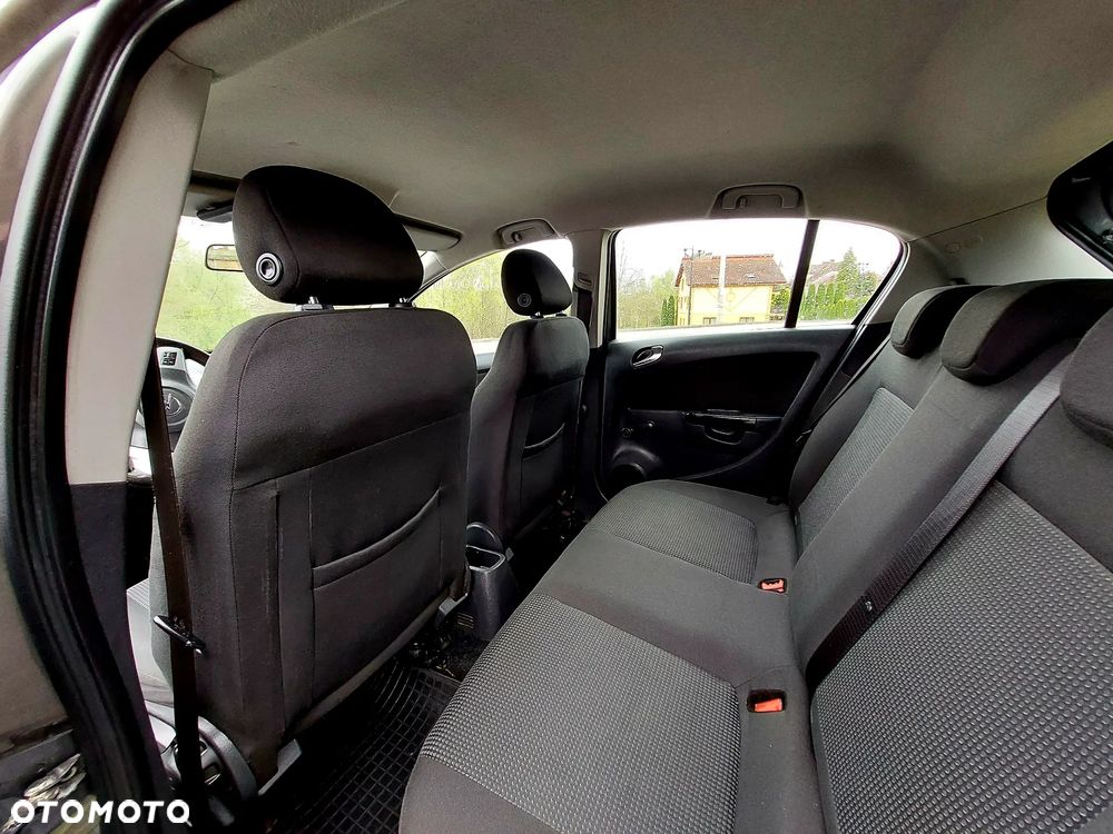 Opel Corsa - 22