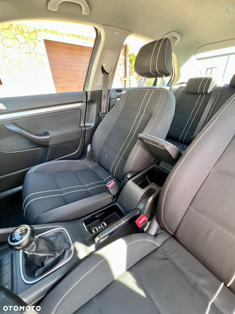 Volkswagen Jetta 1.6 TDI DPF Trendline - 13