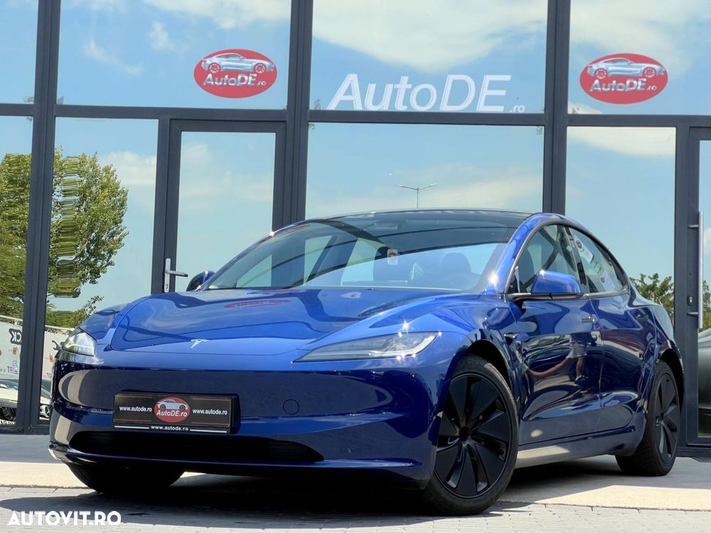 Tesla Model 3 - 2