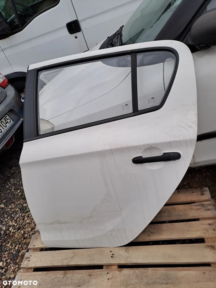 Hyundai I20 I FL 5D drzwi błotniki maska klapa bagaznika kod lakieru PHW - 3