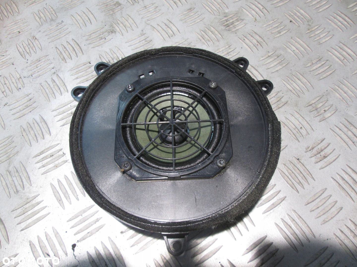 GŁOŚNIK TYŁ LEWY  PRAWY AUDI A3 8L BOSE 8D0035412A - 1