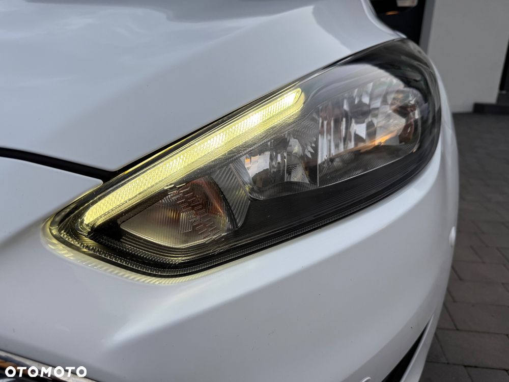 Ford Focus - 36