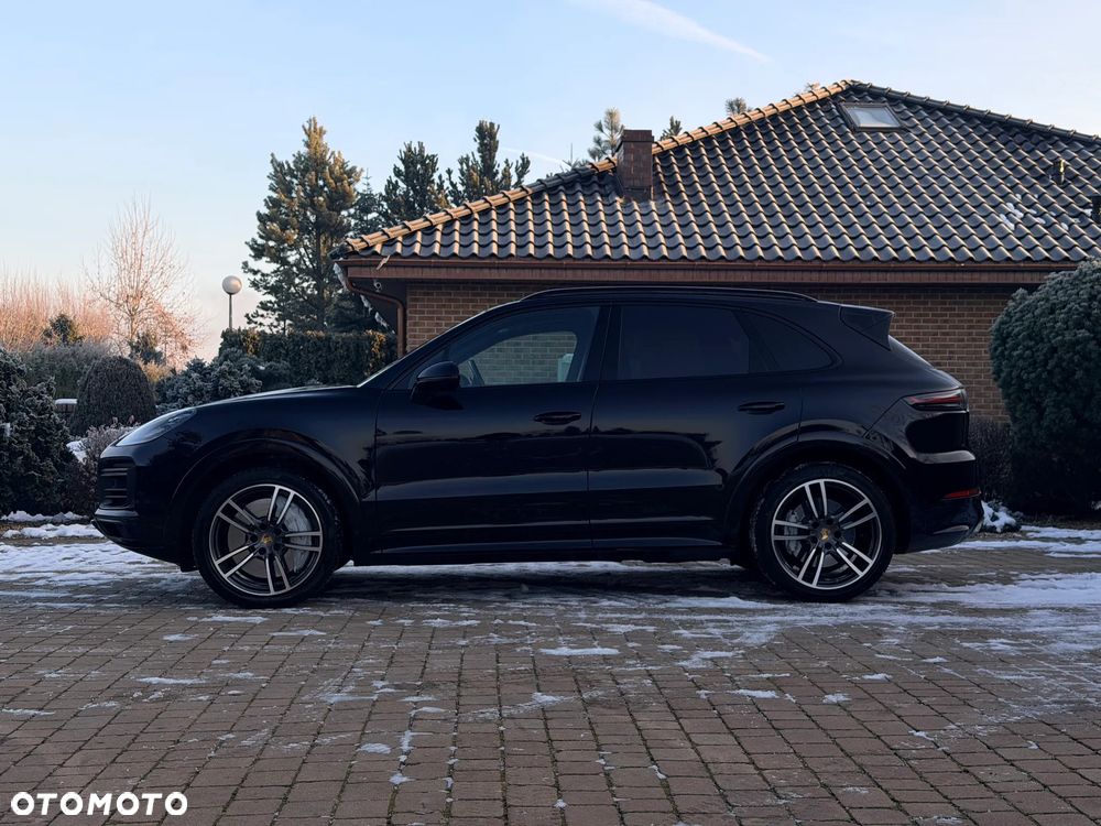 Porsche Cayenne - 4