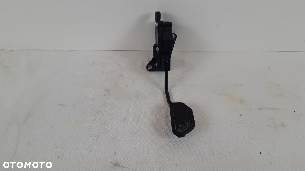 TOYOTA RAV4 IV PEDAŁ GAZU 78110-42050