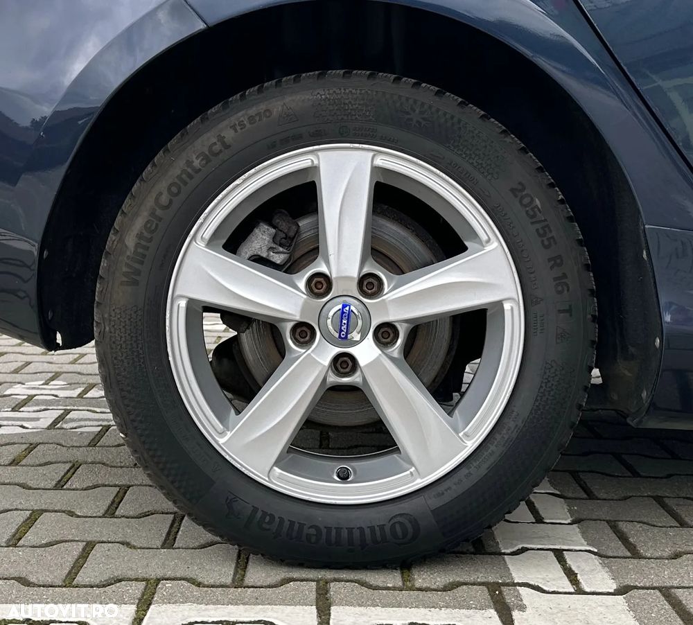 Volvo V40 - 22