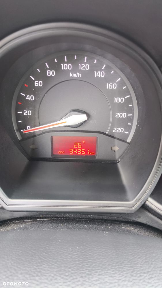 Kia Rio 1.2 L - 10