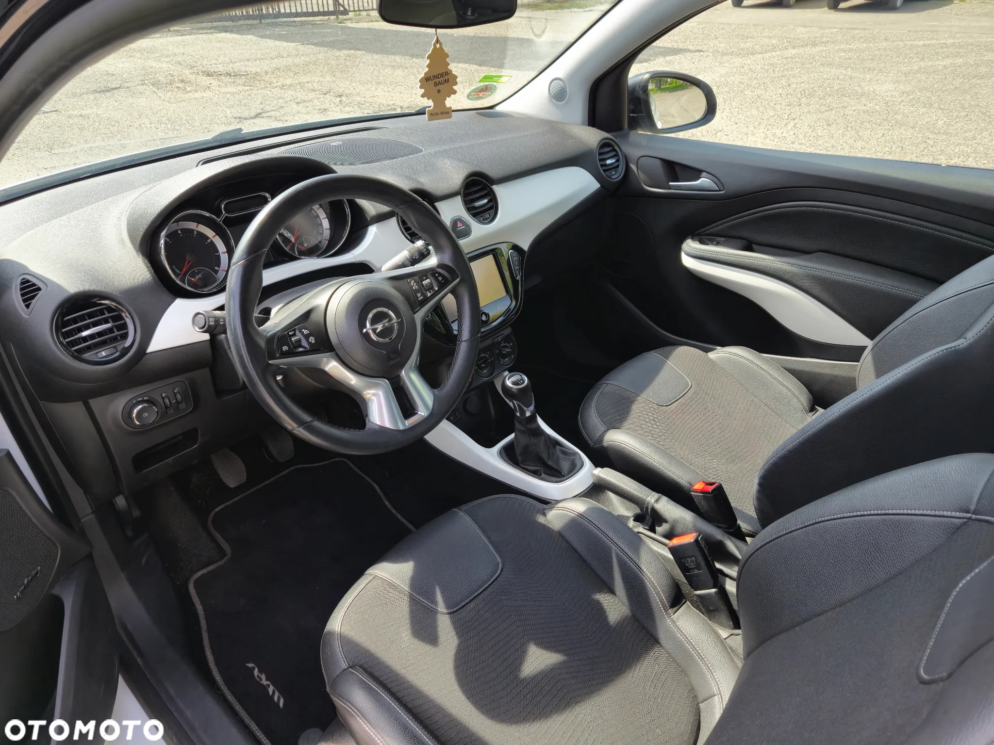 Opel Adam 1.4 Glam - 22