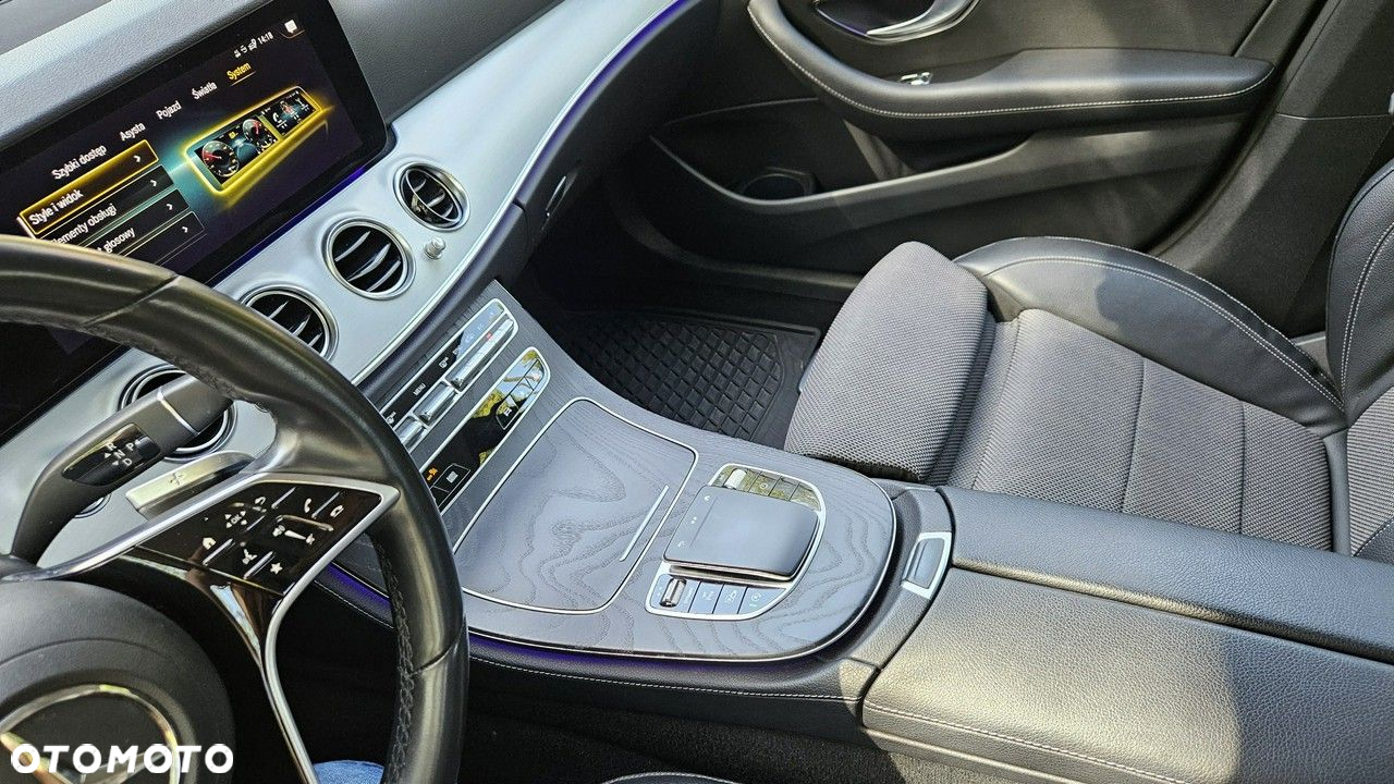 Mercedes-Benz Klasa E - 37