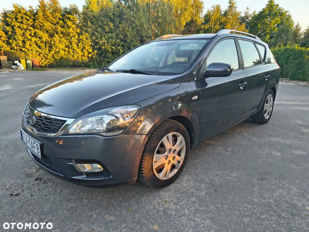 Kia Ceed - 1