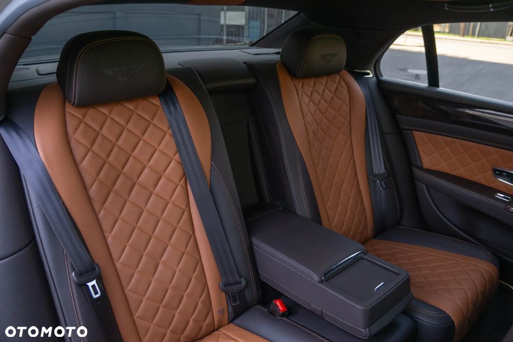 Bentley Flying Spur - 28