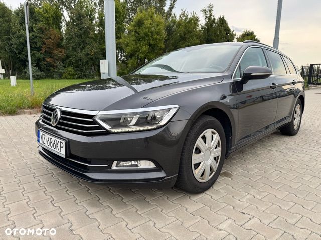 Volkswagen Passat - 2
