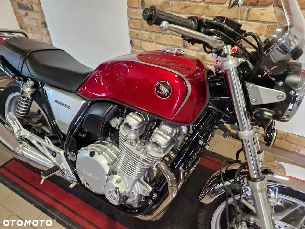 Honda CB - 28