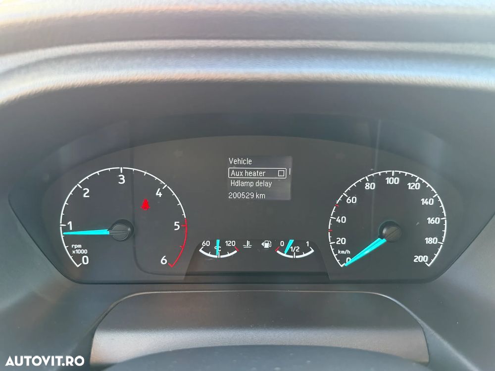 Ford Transit Custom - 29