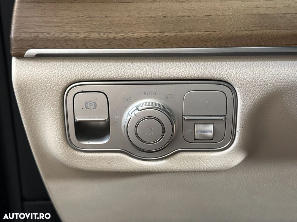 Mercedes-Benz GLS - 17
