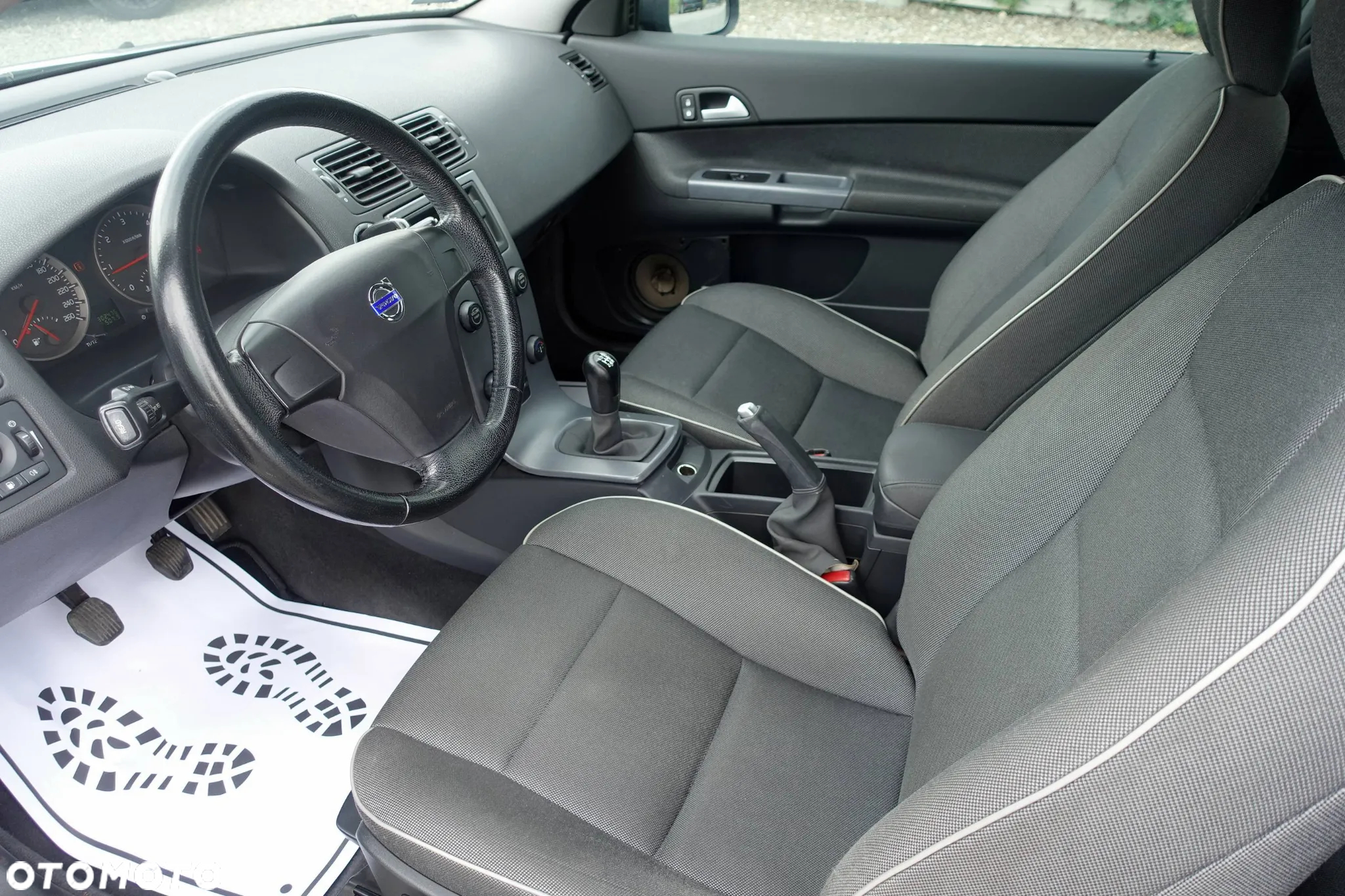 Volvo C30 1.6D - 9