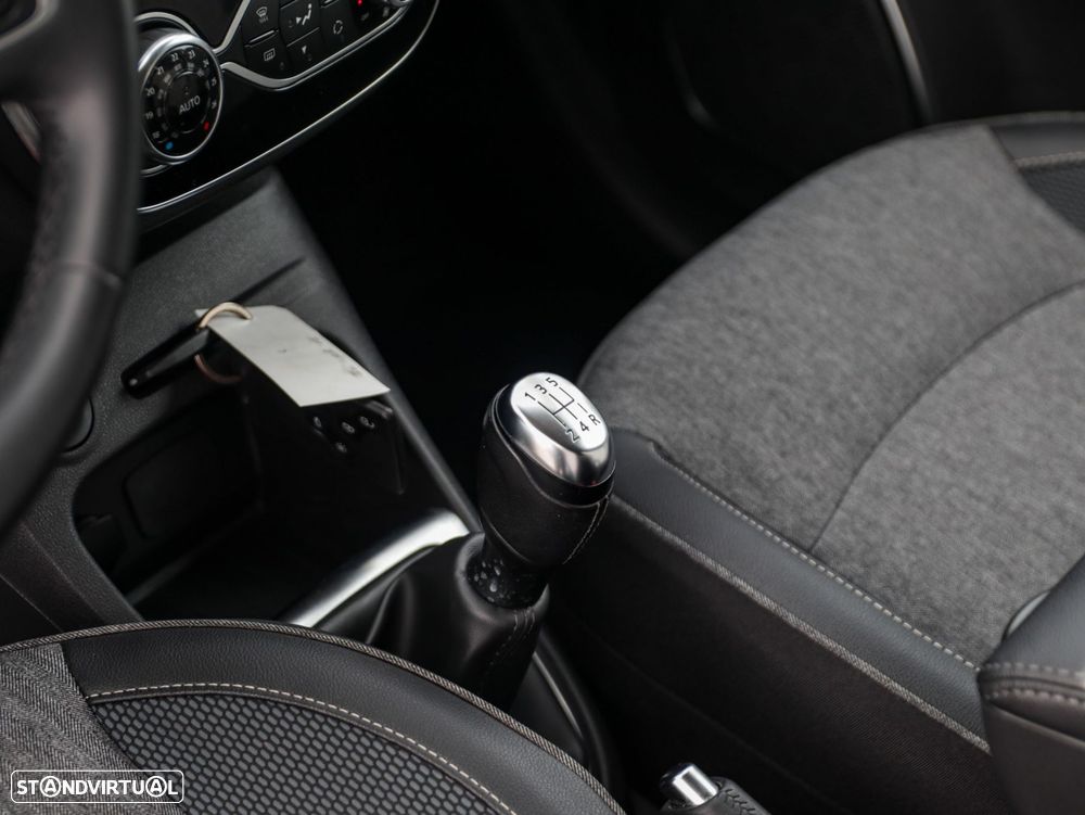 Renault Captur 0.9 TCE Exclusive - 32