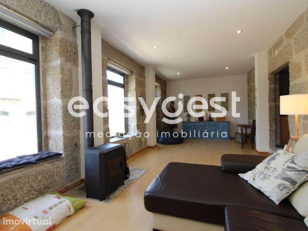 Excelente moradia T4+1 localizada em Travanca de Lagos, OHP - Grande imagem: 2/26