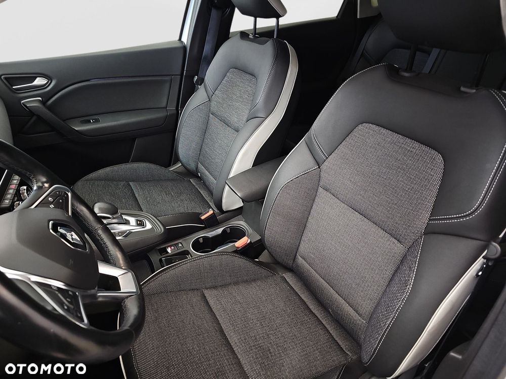 Renault Captur 1.6 E-TECH Plug-In Intens - 11