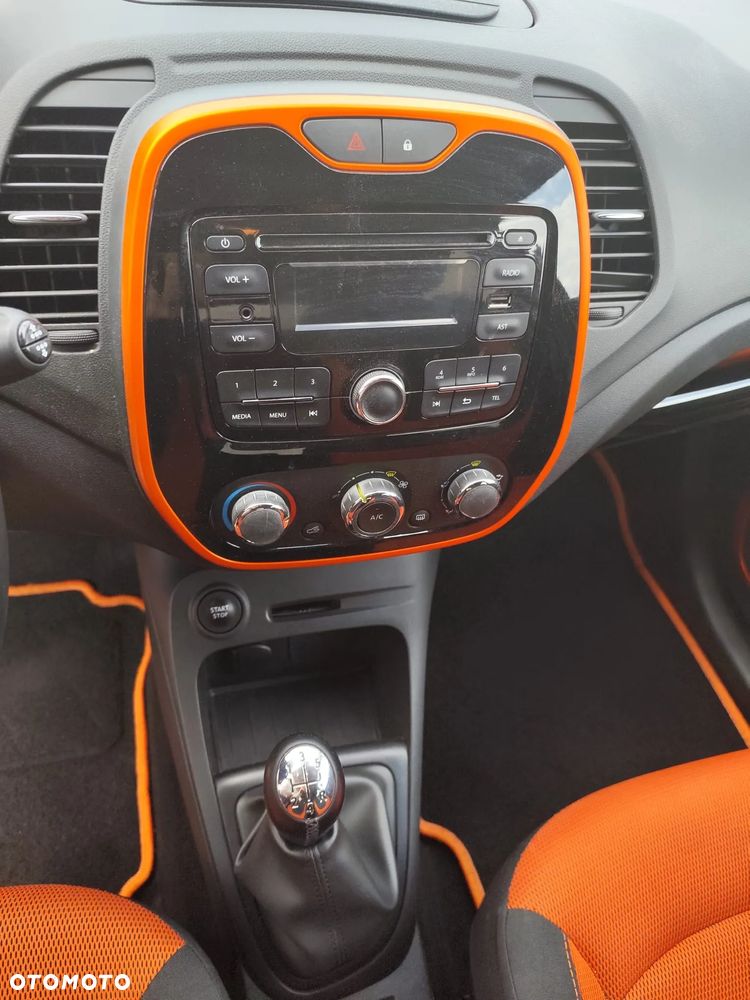 Renault Captur (ENERGY) TCe 90 BOSE EDITION - 20