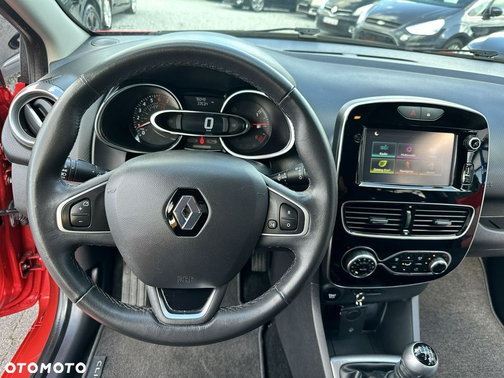 Renault Clio - 10