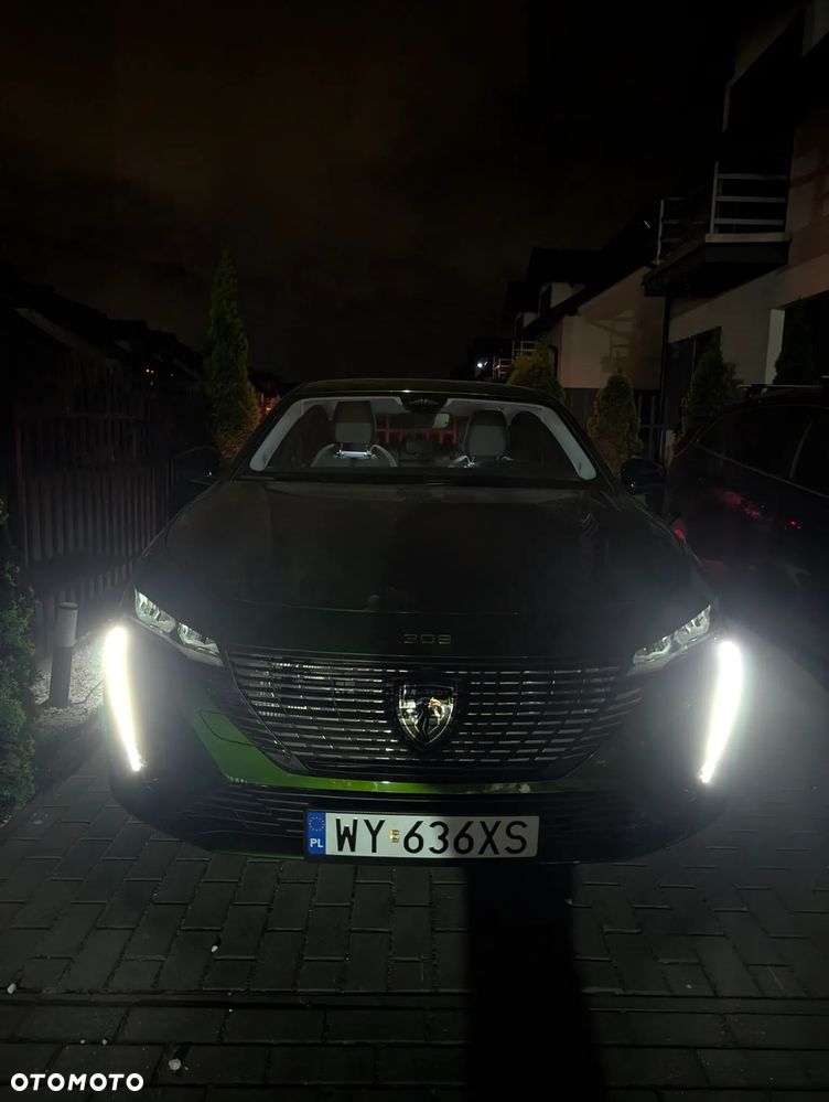 Peugeot 308 1.2 PureTech Allure Pack S&S EAT8 - 32