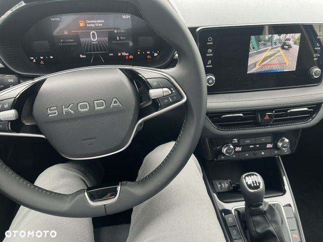 Skoda Fabia 1.0 TSI Drive - 10