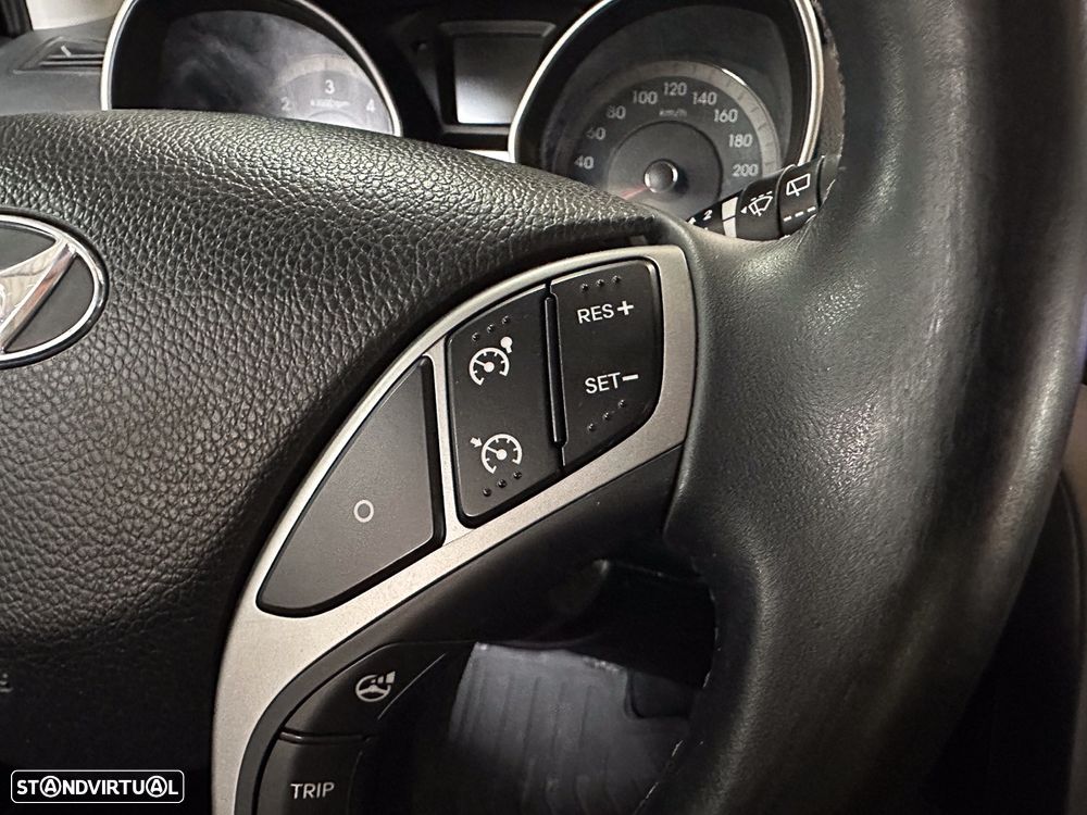 Hyundai i30 CW - 25