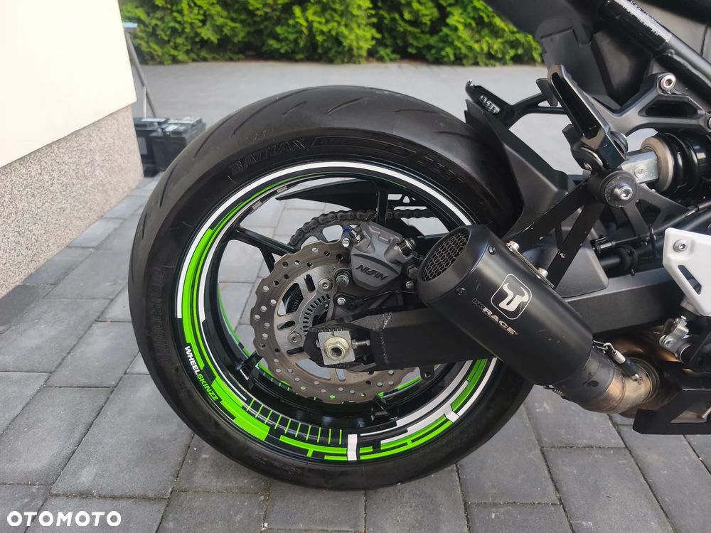 Kawasaki Z 900 - 16