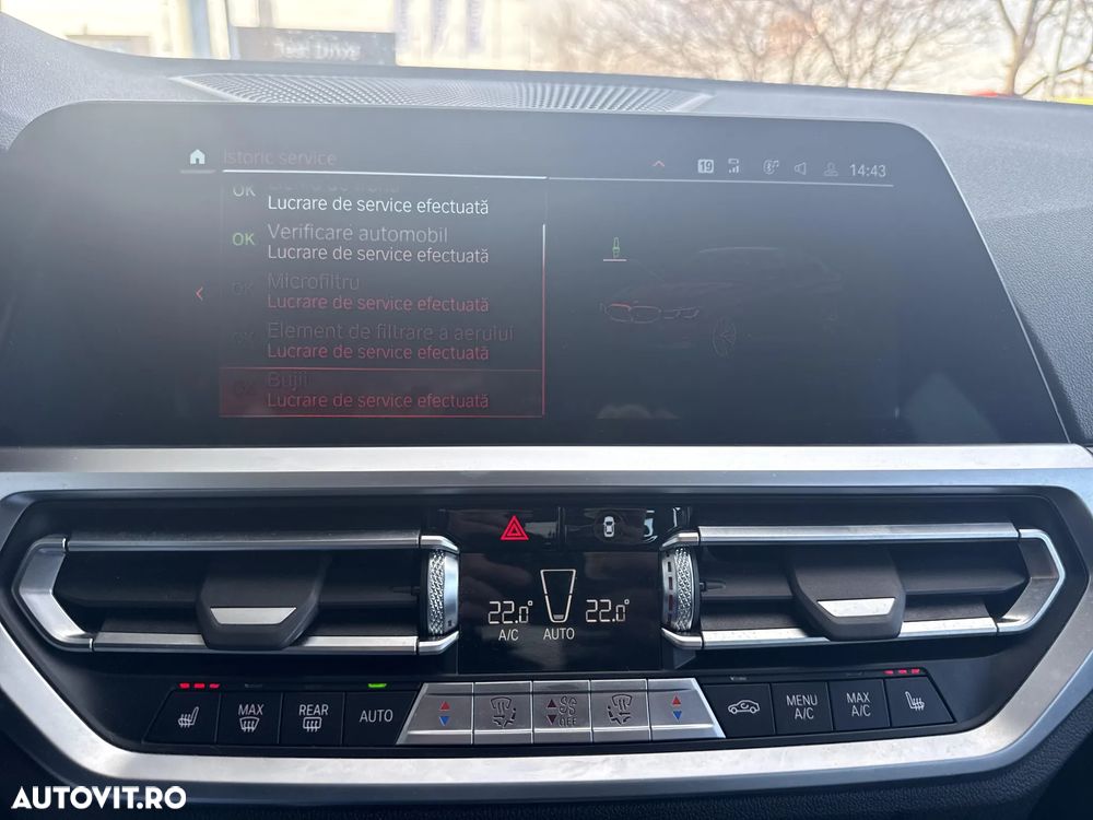 BMW Seria 3 330e Aut. Sport Line - 17