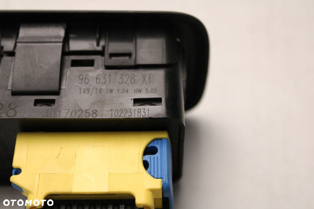 peugeot 308cc 09r- panel sterowania szyb 96631328 - 4