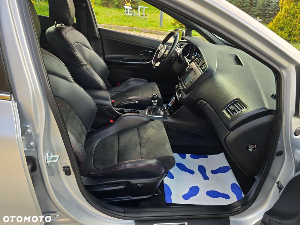 Kia Ceed Cee'd 1.6 T-GDI GT - 29