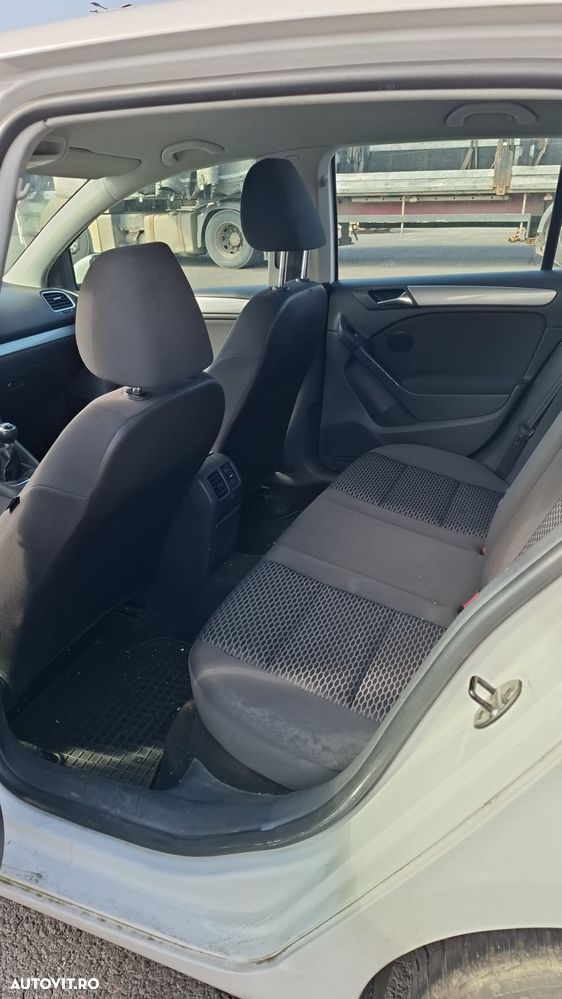 Volkswagen Golf 1.6 TDI DPF BMT Trendline - 7