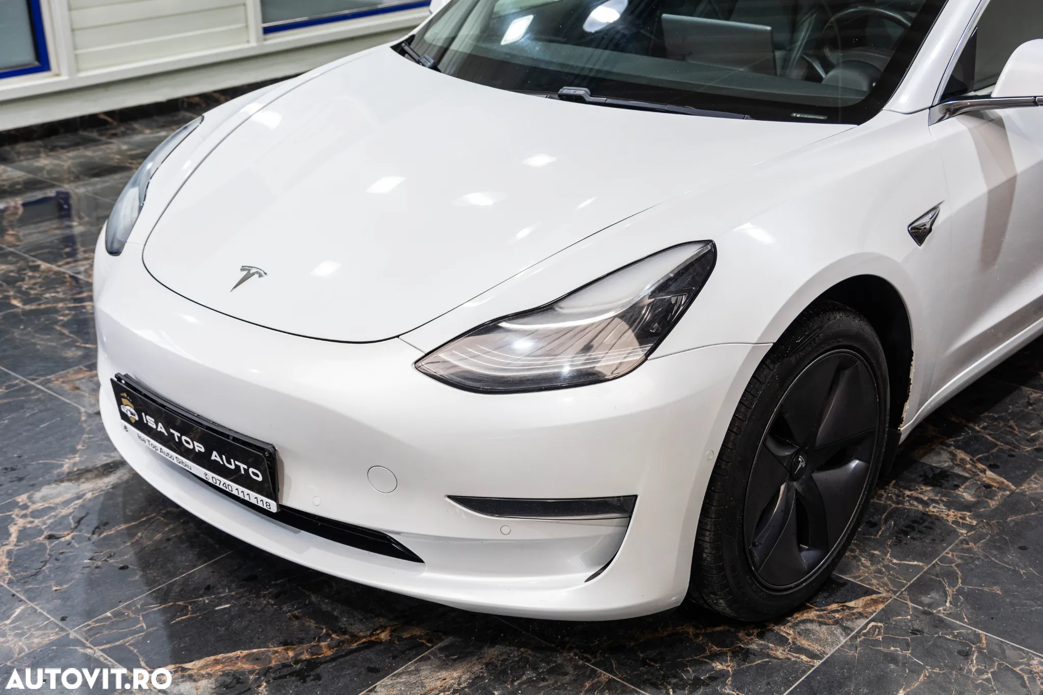 Tesla Model 3 Long Range - 14
